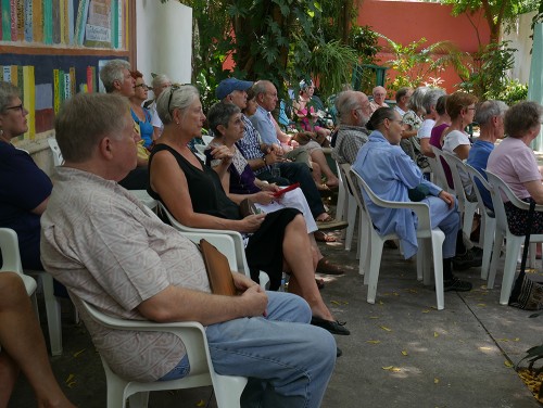 A lecture on mosquito-borne diseases attracted a large turnout to Merida English Library. (PHOTO: Fabiola Villaseñor)