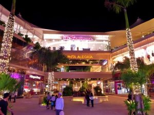La Quinta Avenida, an ultra chic shopping experience - The Yucatan Times