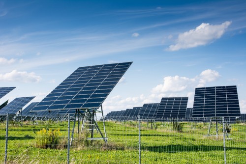 A solar power farm will power the Mexican city of La Paz. (inhabitat.com)