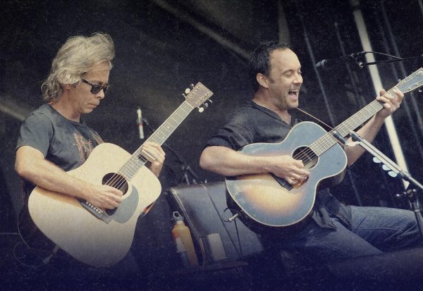 Dave Matthews, right, and Tim Reynolds.(PHOTO: dailypublic.com)