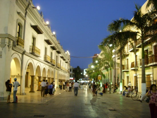 Veracruz's historic center. (PHOTO: hugo-hhmexico.blogspot.com)