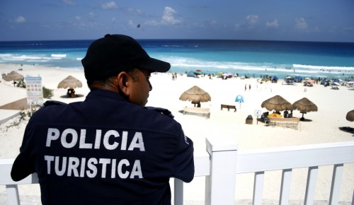 Spring breakers have complained of mistreatment by tourist police. (PHOTO: borderlandbeat.com)