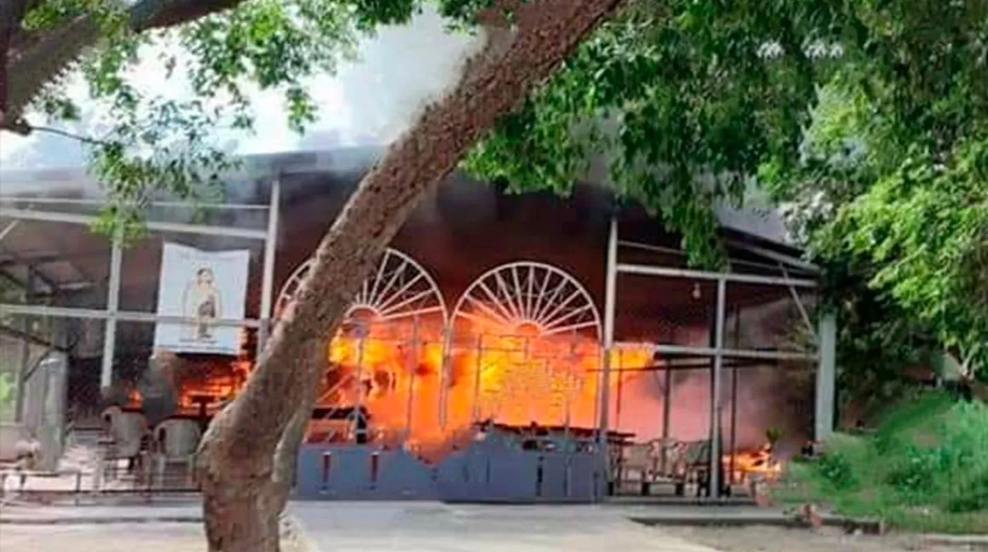 Merida chapel goes up in flames, thieves accused of setting it on fire